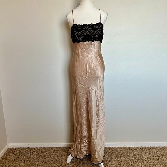 y2k lace and satin dress - Picture 5 of 9